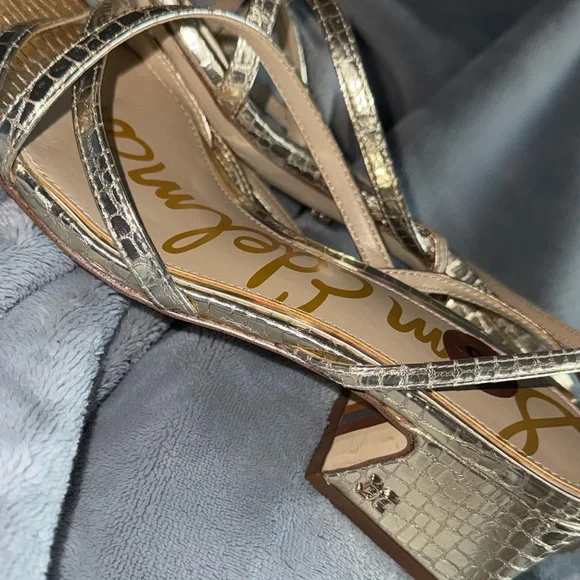 Sam Edelman Metallic Block Heel Sandals

Whitley - Picture 10 of 13